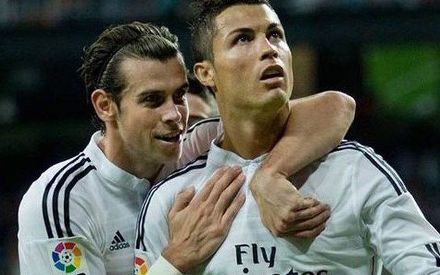 Ronaldo "đội lốt" Bale đá cho xứ Wales?