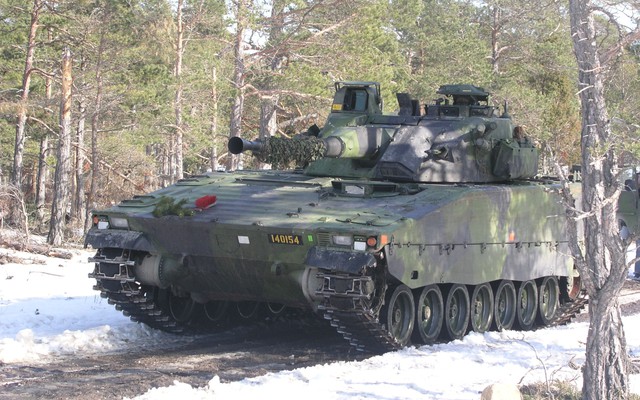 CV90 - Quái vật biến hình cực mạnh của châu Âu