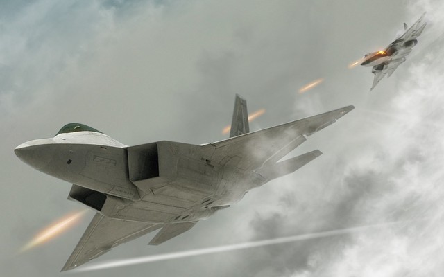 “Vũ khí bí mật” nào giúp Sukhoi T-50 vượt trội F-22?