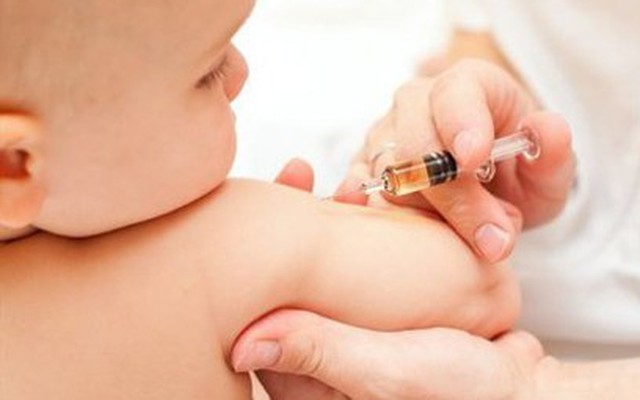 Thời gian vàng tiêm vắc xin viêm gan B cho trẻ