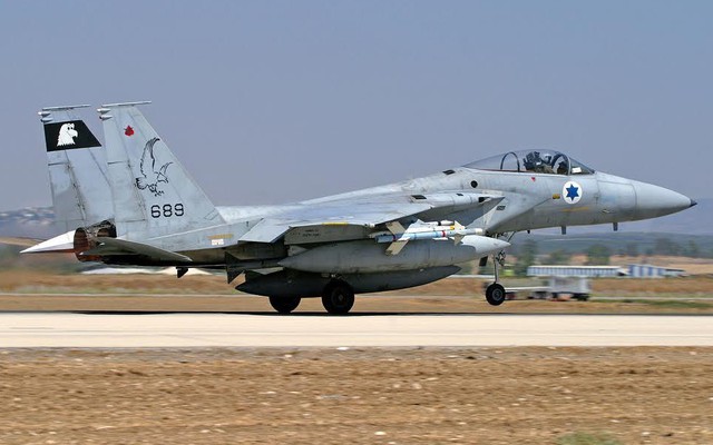 Tứ bề thọ địch, Israel biến F-15 thành đa năng để ứng phó!
