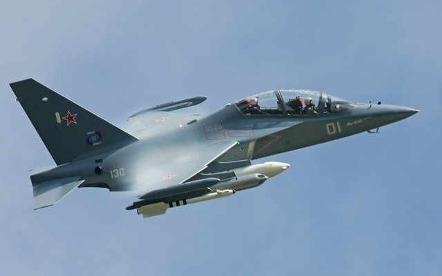 Yak-130: "Bé hạt tiêu" khiến "người khổng lồ" NATO run rẩy