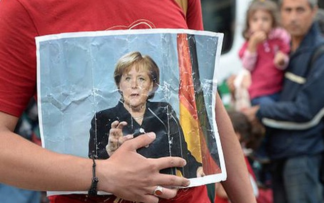 Người Đức nổi giận với bà Merkel sau vụ xả súng Munich