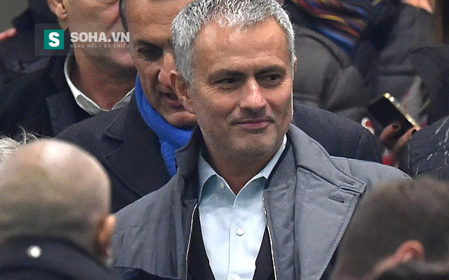 Lý do Mourinho buồn lòng, bóng gió dọa “lật kèo” Man United
