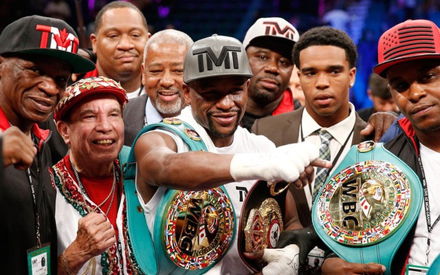 Mayweather sẽ thượng đài với "gã điên" McGregor trong trận đấu có giá cả trăm triệu bảng