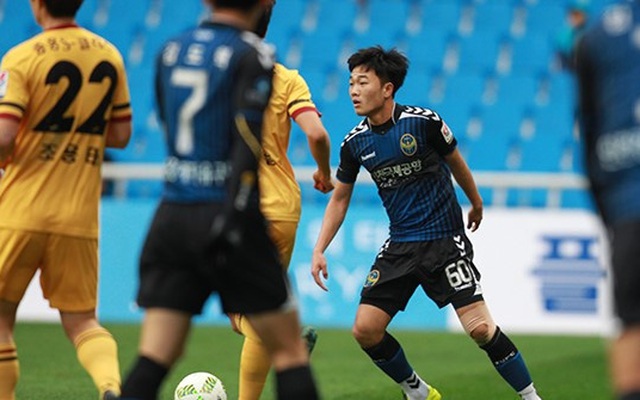 HLV Hàn Quốc quyết định "gây bão" về Xuân Trường, Incheon United nhận kết quả tái mặt