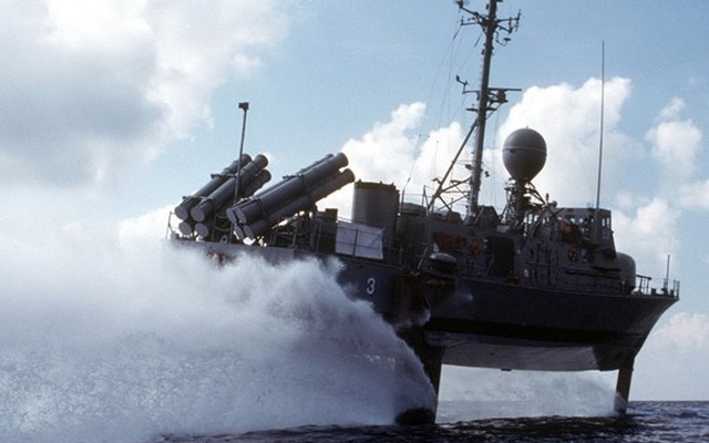 Tàu tên lửa tấn công nhanh siêu dị của Hải quân Mỹ