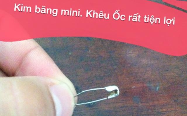 Gian hàng thanh lý “bá đạo” với những món đồ "ối trời ơi"