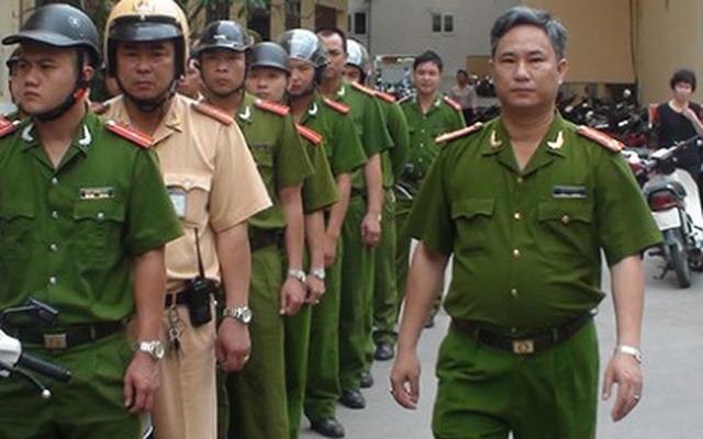 Trưởng phòng hình sự: ‘Tôi chơi với giang hồ’