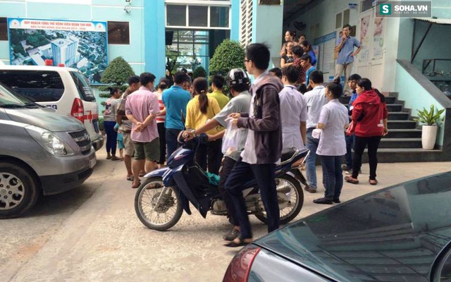 Mẹ sang nhà hàng xóm, quay về phát hiện con chết trong chậu nước