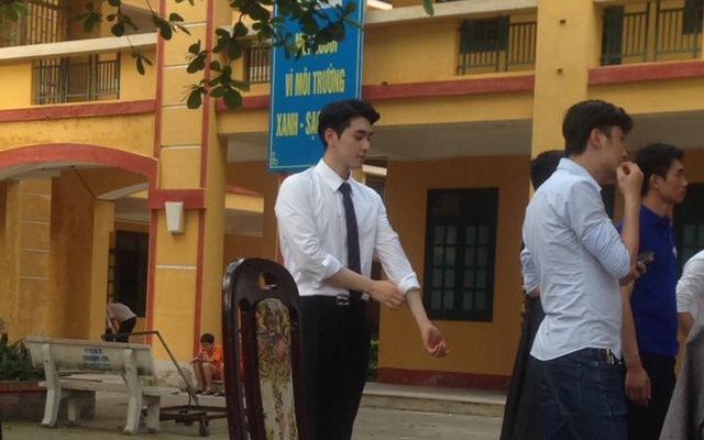 Câu chuyện phía sau bức hình chụp lén khiến các cô nàng "vỡ mộng"