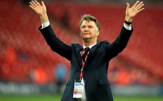 Chính thức: Van Gaal đã bị sa thải