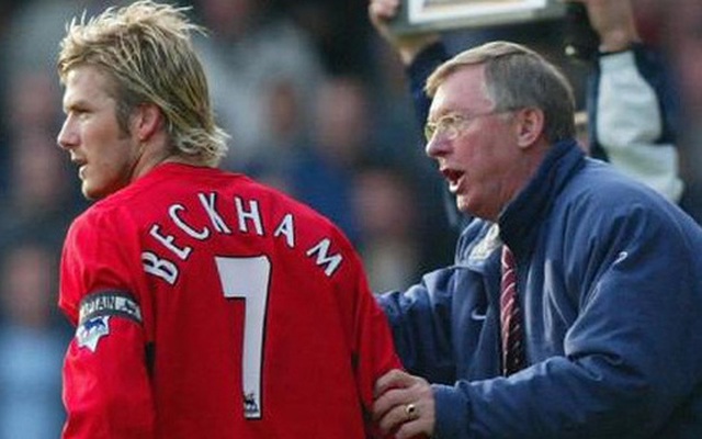 Alex Ferguson điên tiết lật bàn vì Beckham xin phép đi tập bằng... máy bay trực thăng