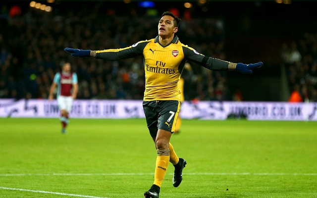 Sanchez lập hat-trick trong 14 phút, Arsenal "đè bẹp" West Ham