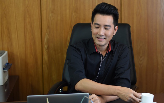Ngoại hình trẻ trung ở tuổi 39 của Nguyễn Phi Hùng