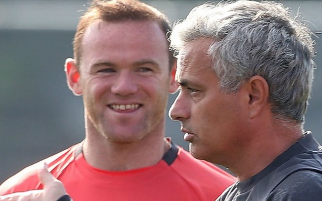 Bênh Rooney nhưng Mourinho sẽ... "trảm" đội trưởng Man United