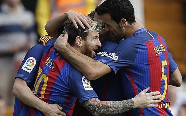 Thi đấu bùng nổ, Valencia vẫn bị Messi nhấn chìm trên sân nhà