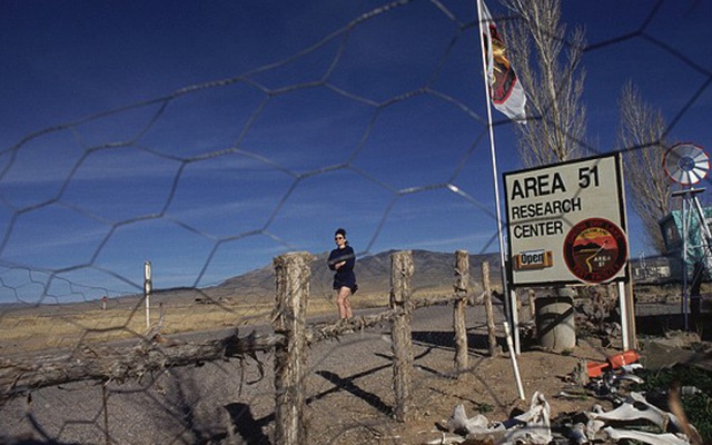 Khu 51 - Bí ẩn trên sa mạc Mỹ - Kỳ cuối