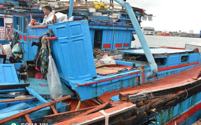 Tàu lạ đâm chìm tàu cá ngư dân Quảng Ngãi 2 lần rồi bỏ chạy