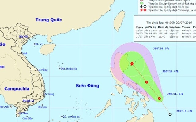 Một áp thấp nhiệt đới có thể thành bão đang hướng vào Biển Đông