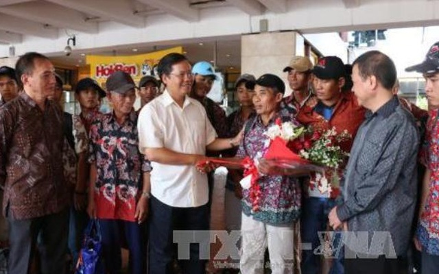 228 ngư dân Việt bị Indonesia bắt giữ đã được trao trả về nước