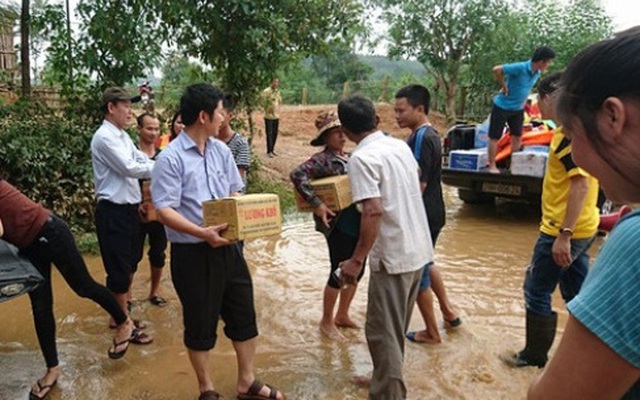 Ông Võ Kim Cự nói về thông tin "tranh công làm từ thiện" sau lũ