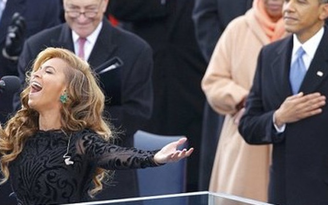 Siêu sao thế giới Beyonce, Lady Gaga hát quốc ca ra sao?