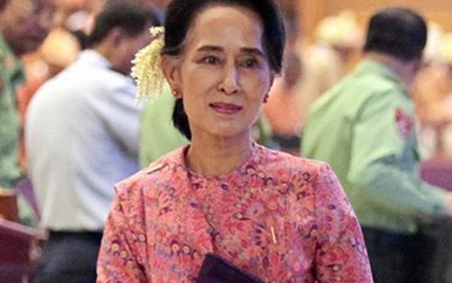 Nghị sỹ quân đội phản đối bà Suu Kyi giữ chức "cố vấn nhà nước"