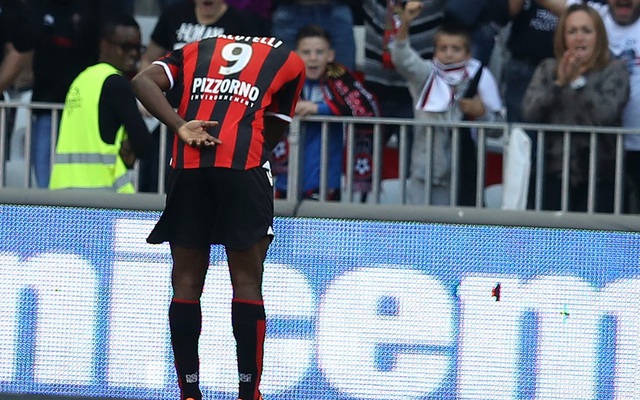 Balotelli và cái cúi đầu chân thật