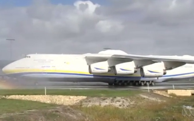 "Siêu sao bầu trời" Antonov An-225 xuất hiện ở sân bay Úc