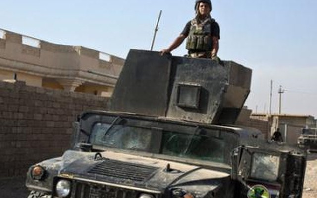 Liên quân Mỹ rầm rập vào Mosul, Aleppo vắng Nga không kích