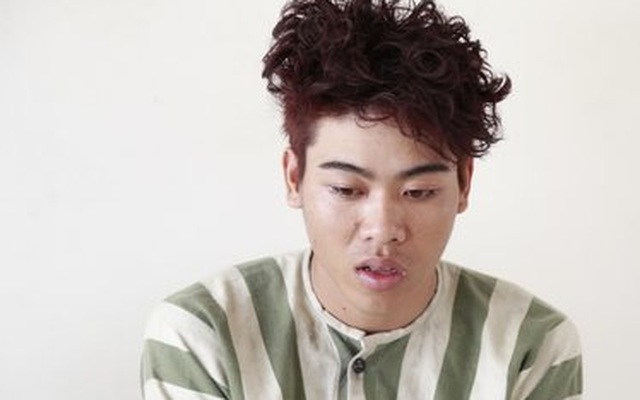 Táo tợn cầm dao đâm chủ tiệm cướp vàng vào ngày tết