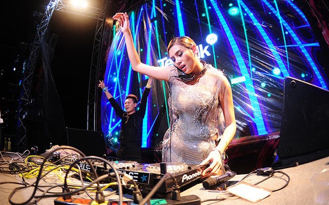 Võ Hoàng Yến, Melo và loạt DJ nổi tiếng thế giới tham gia đại nhạc hội bãi biển