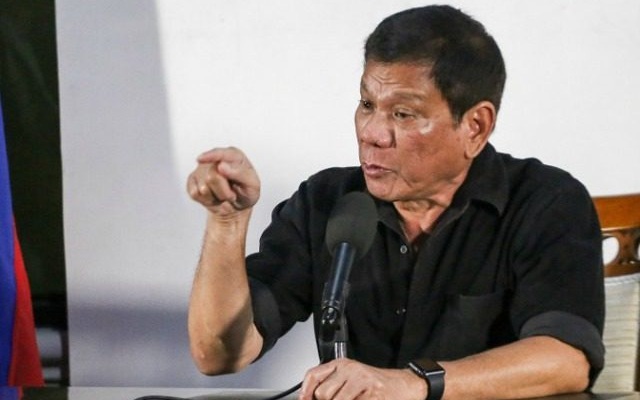 Duterte: Nếu quan sát viên LHQ đến Philippines, tôi sẽ thụi vào đầu ông ta