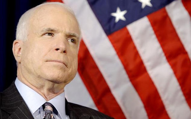 Trung tướng Nga kể lại khoảnh khắc chứng kiến phi công John McCain bị bắn rơi ở Hà Nội