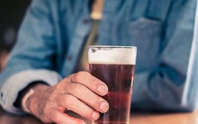 Uống rượu như thế nào để giảm nguy cơ nhồi máu cơ tim và suy tim?