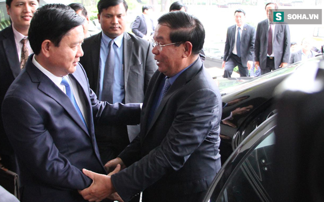 Bí thư Thăng hội kiến Thủ tướng Campuchia tại Dinh Thống Nhất
