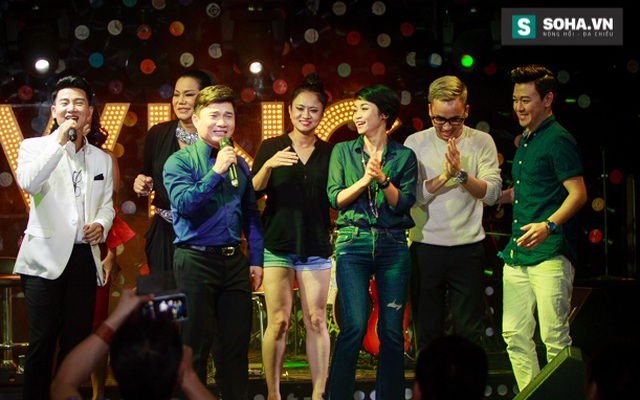 Quá 12h đêm, Quang Linh và hàng chục nghệ sĩ vẫn miệt mài hát vì miền Trung