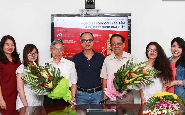 Giao lưu trực tuyến: "Nhận diện nguy cơ và sai lầm khi sử dụng nước giải khát"