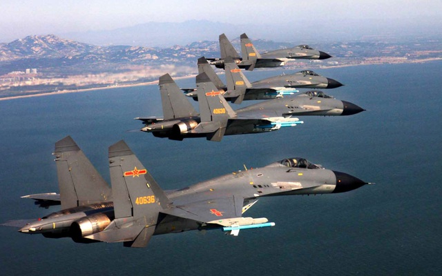 Không quân Trung Quốc: Chiến thuật biển người và những tử huyệt!