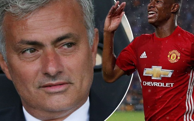 Sát giờ G, Rashford bất ngờ "bật" Mourinho