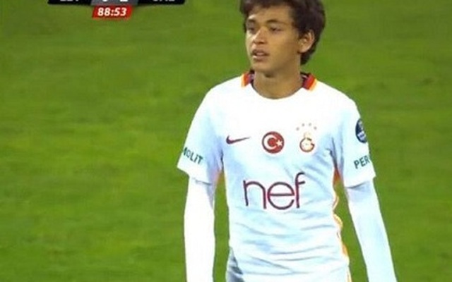 SỐC: Thần đồng 14 tuổi ra mắt đội một Galatasaray