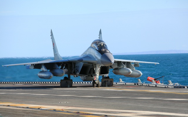 Tiêm kích MiG-29K Nga vừa rơi: Hé lộ sự thật khủng khiếp trên tàu sân bay Kuznetsov!