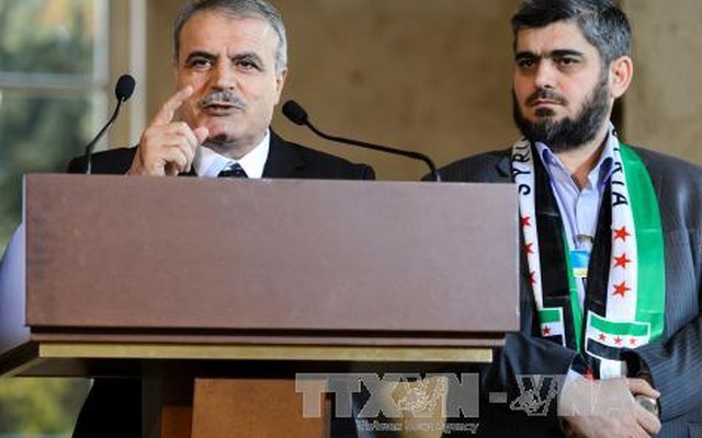 Trưởng đoàn đàm phán phe đối lập Syria từ chức