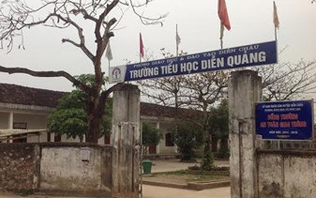 Thấp thỏm trường học trên kho thuốc trừ sâu