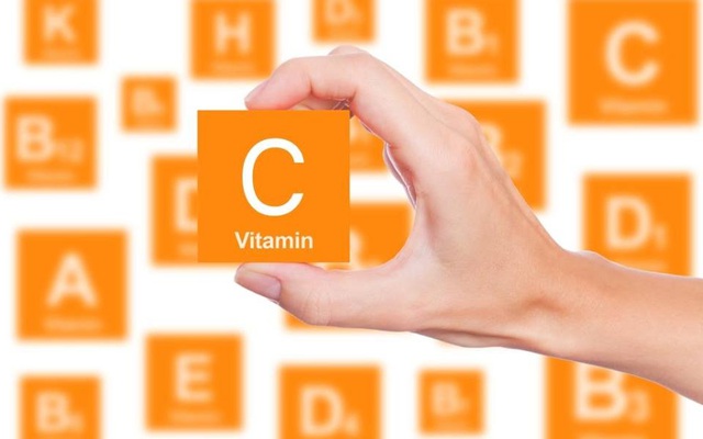 Coi vitamin C là "thần dược", nhiều người đã tự hại thận của mình