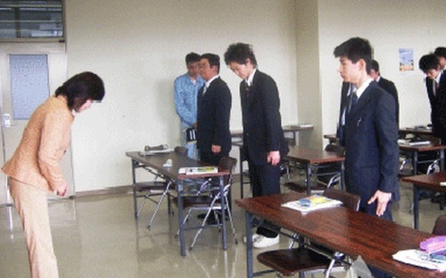 Người Nhật đối xử với nghề giáo như thế nào để tạo ra những người thầy khiến cả thế giới ngưỡng mộ?
