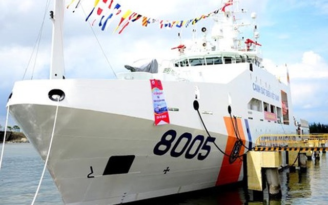 Bàn giao tàu CSB 8005 hiện đại hàng đầu Việt Nam