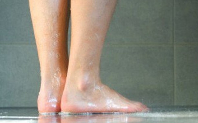 Đây là những lý do tại sao bạn nhất định phải đi tiểu khi tắm