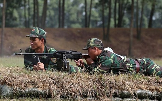 Súng ngắn, súng dài đua tài trong hội thao